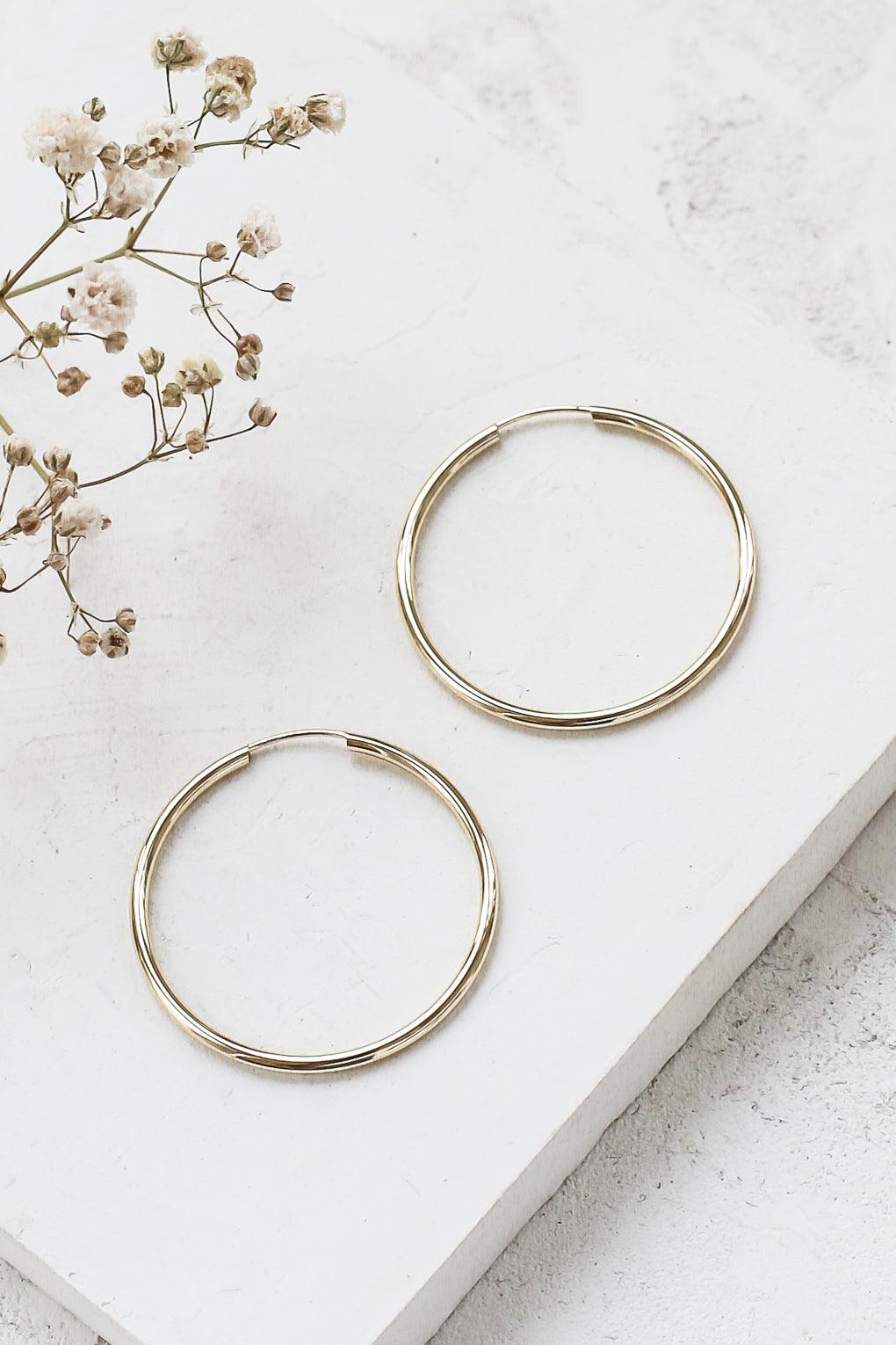 Kylie Earrings in 14K gold