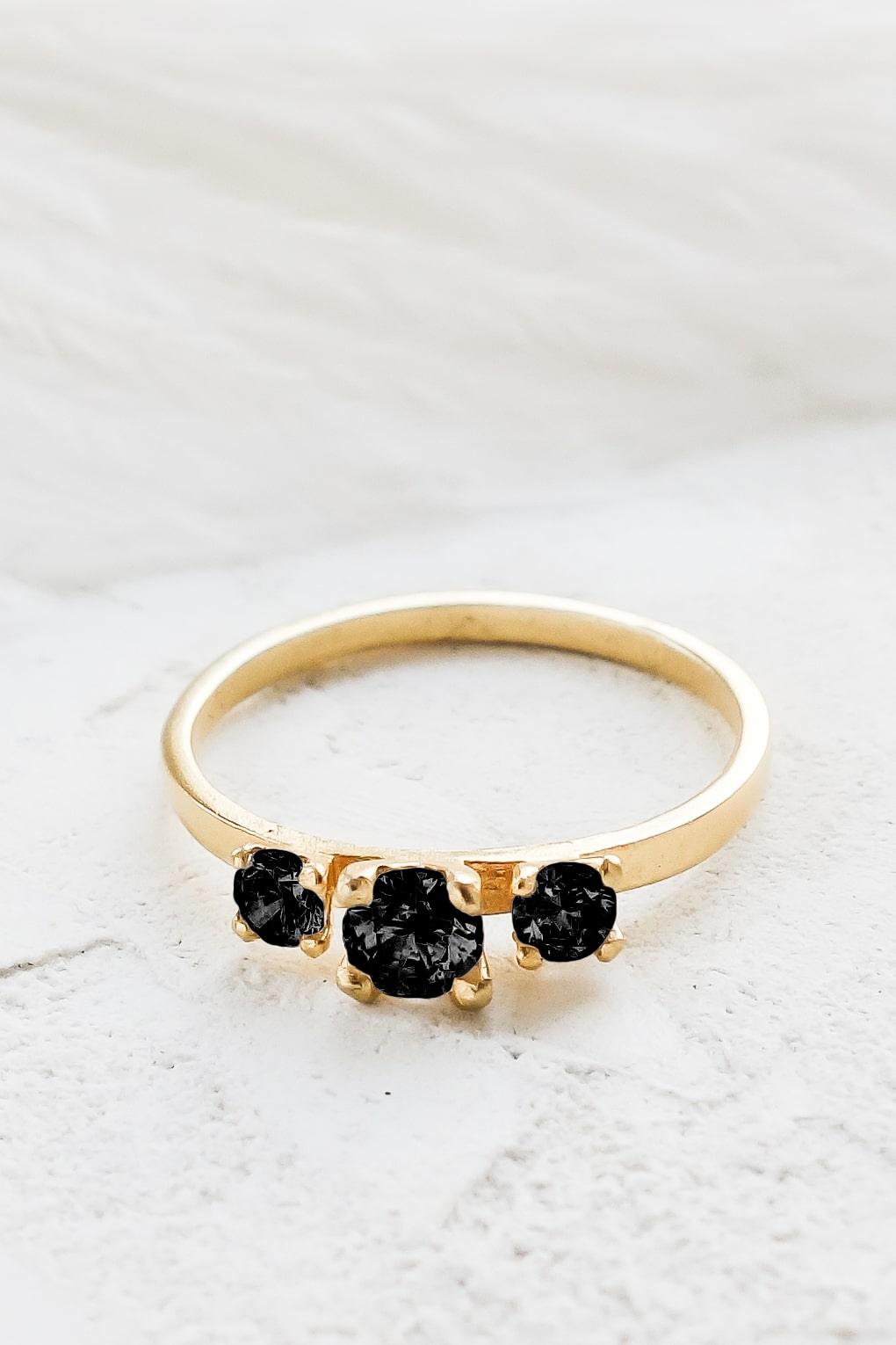 14K Gold 3 Diamonds SOLITAIRE RING