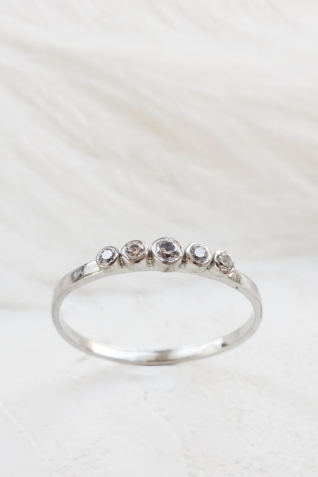 14K Gold 5 Diamonds Ring